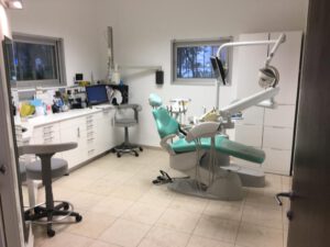 עקירה והשתלה מיידית